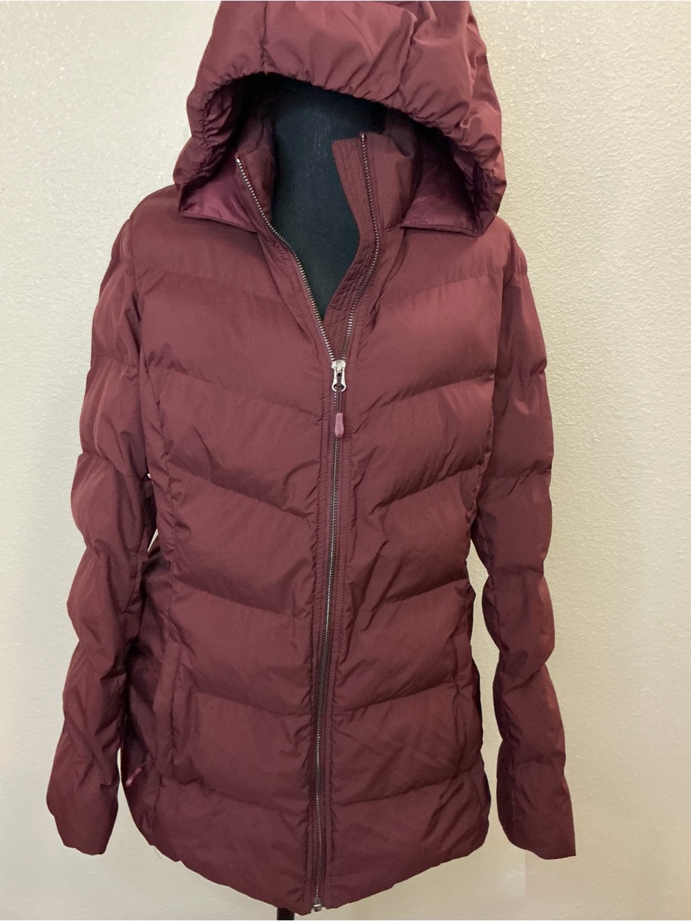 32 Degrees Women's Hooded Puffer Jacket - Maroon